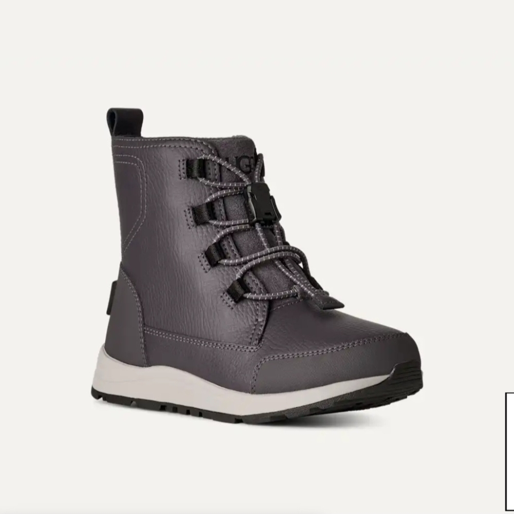 UGG Dinaly Boots Waterproof Kids Size 6 Ships Same Day Or Next!